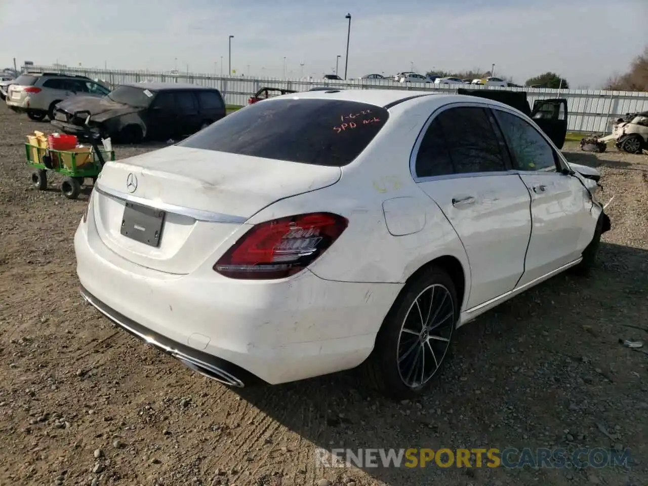 4 Photograph of a damaged car W1KWF8DB4MR637421 MERCEDES-BENZ C-CLASS 2021