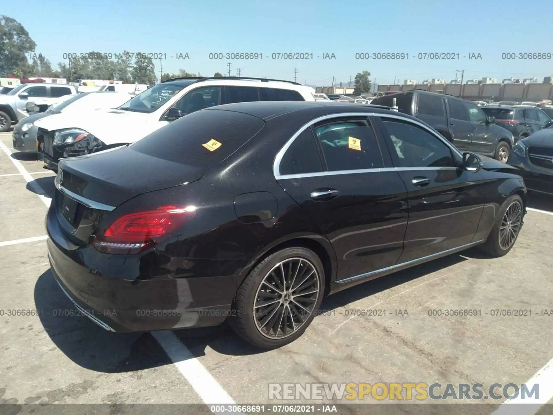 4 Photograph of a damaged car W1KWF8DB5MR621681 MERCEDES-BENZ C-CLASS 2021