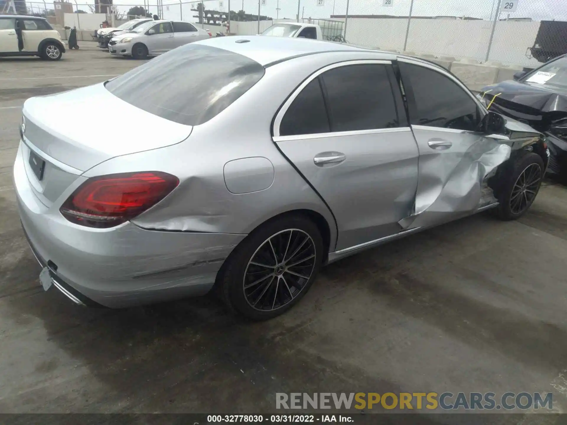 4 Photograph of a damaged car W1KWF8DB5MR652932 MERCEDES-BENZ C-CLASS 2021