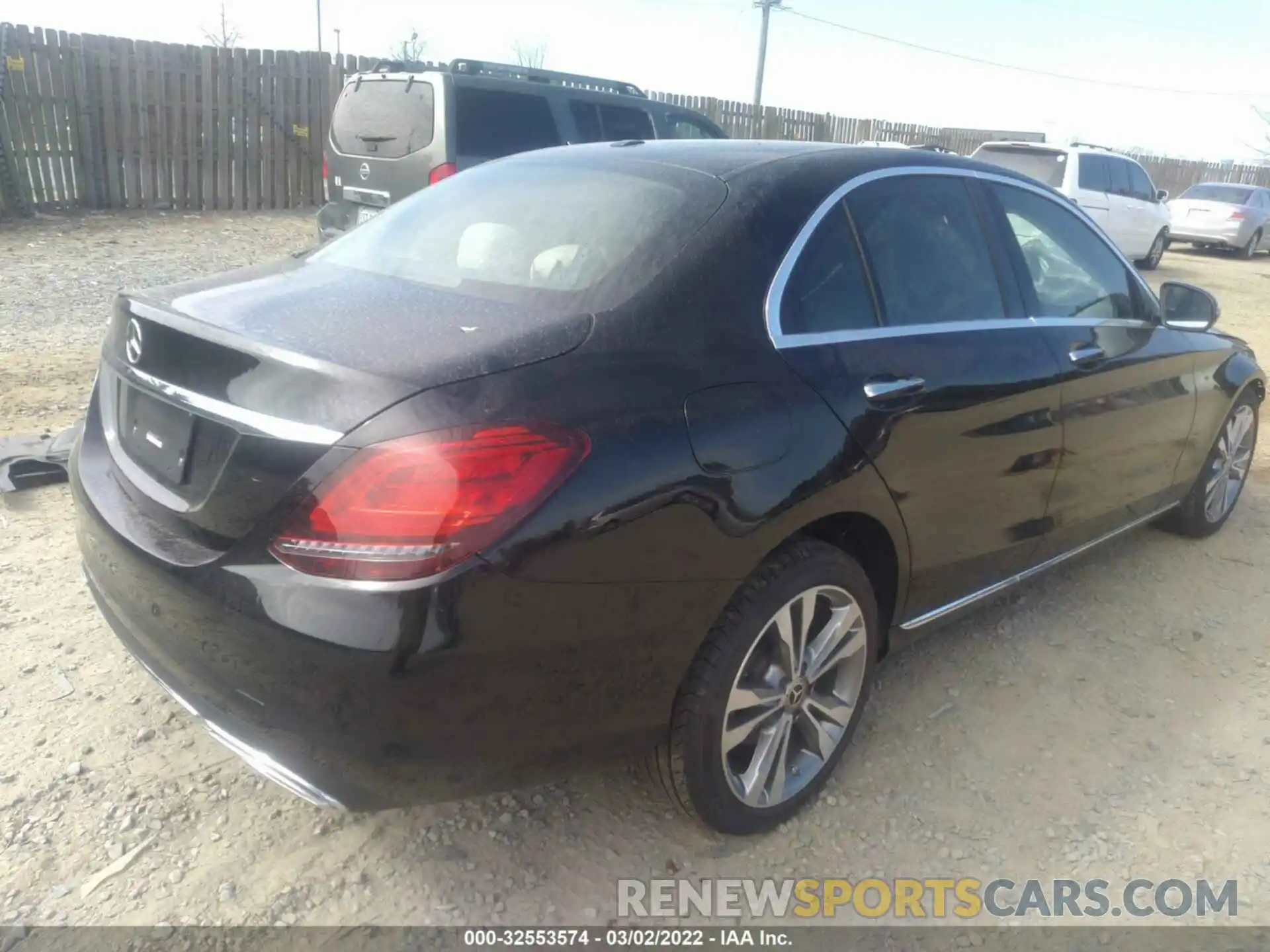 4 Photograph of a damaged car W1KWF8DB6MR608308 MERCEDES-BENZ C-CLASS 2021