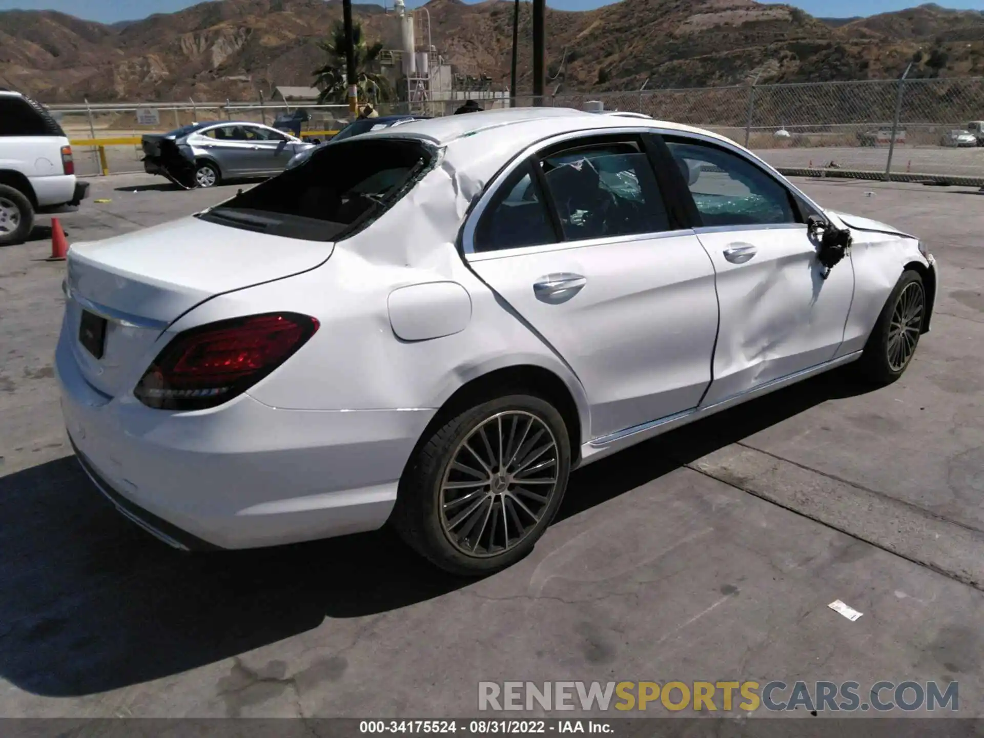 4 Photograph of a damaged car W1KWF8DB6MR645925 MERCEDES-BENZ C-CLASS 2021