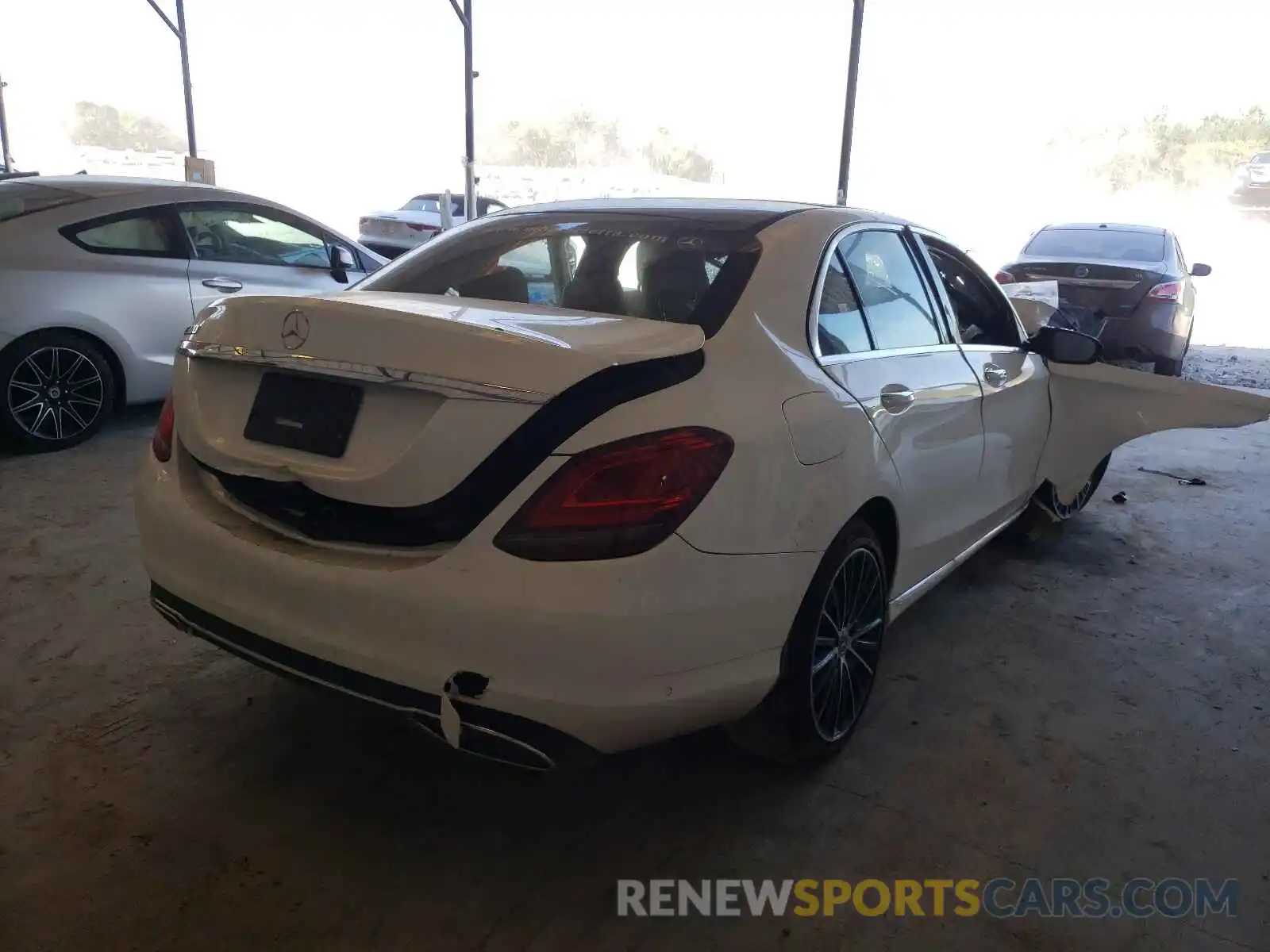 4 Photograph of a damaged car W1KWF8DB7MR617079 MERCEDES-BENZ C-CLASS 2021