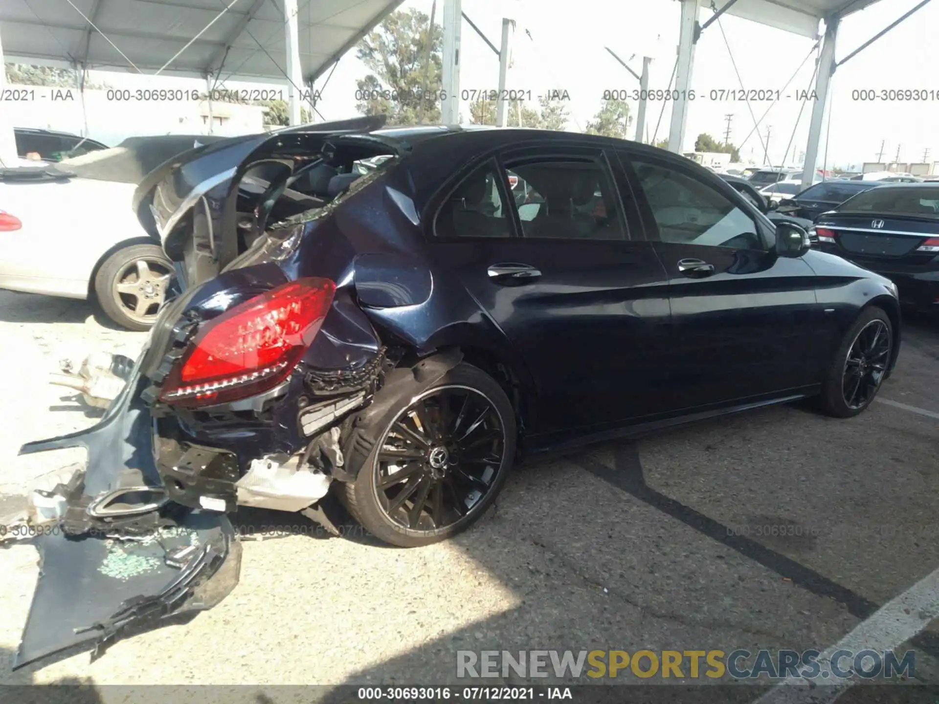 4 Photograph of a damaged car W1KWF8DB7MR618152 MERCEDES-BENZ C-CLASS 2021