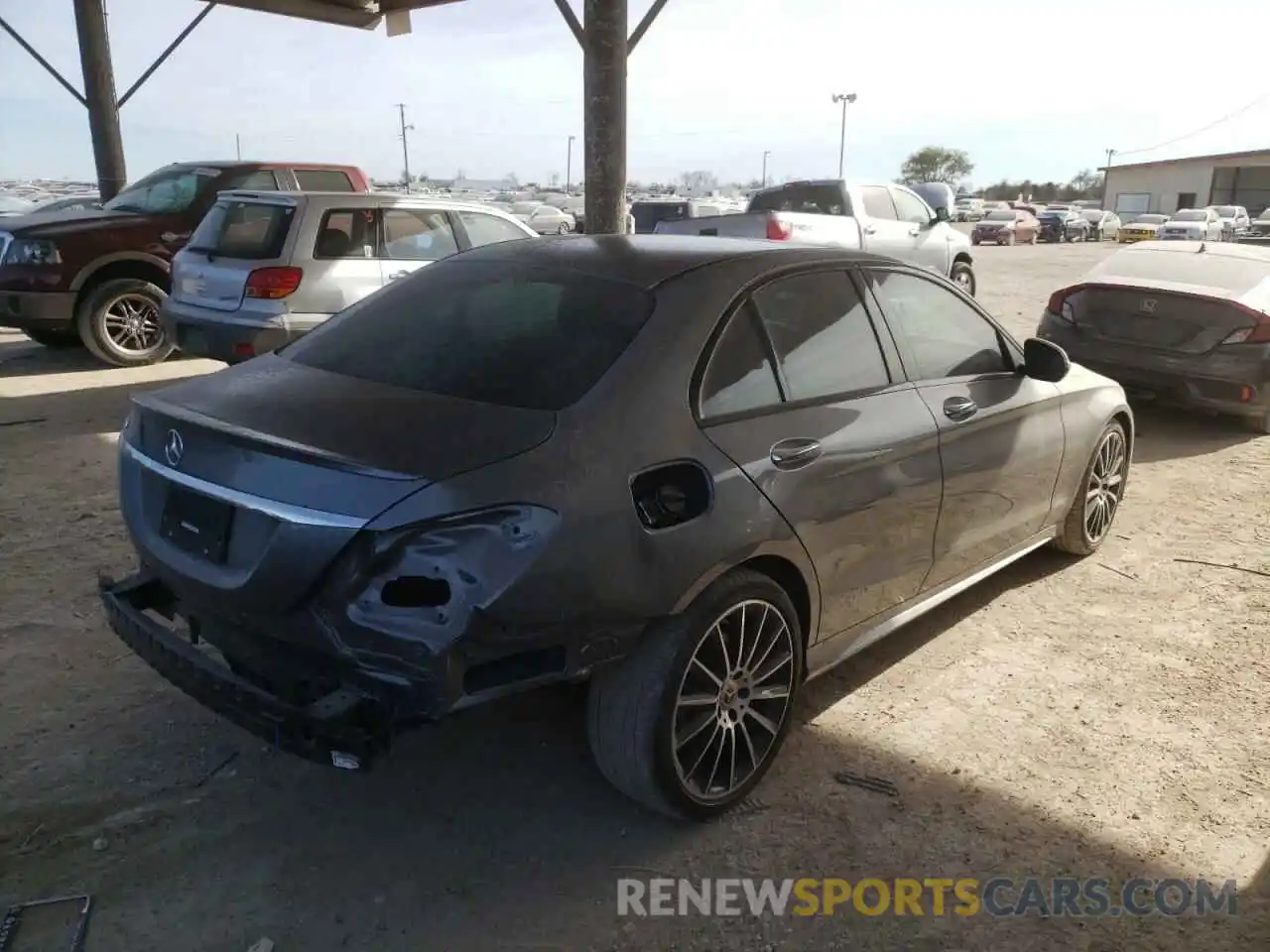 4 Photograph of a damaged car W1KWF8DB7MR629345 MERCEDES-BENZ C-CLASS 2021