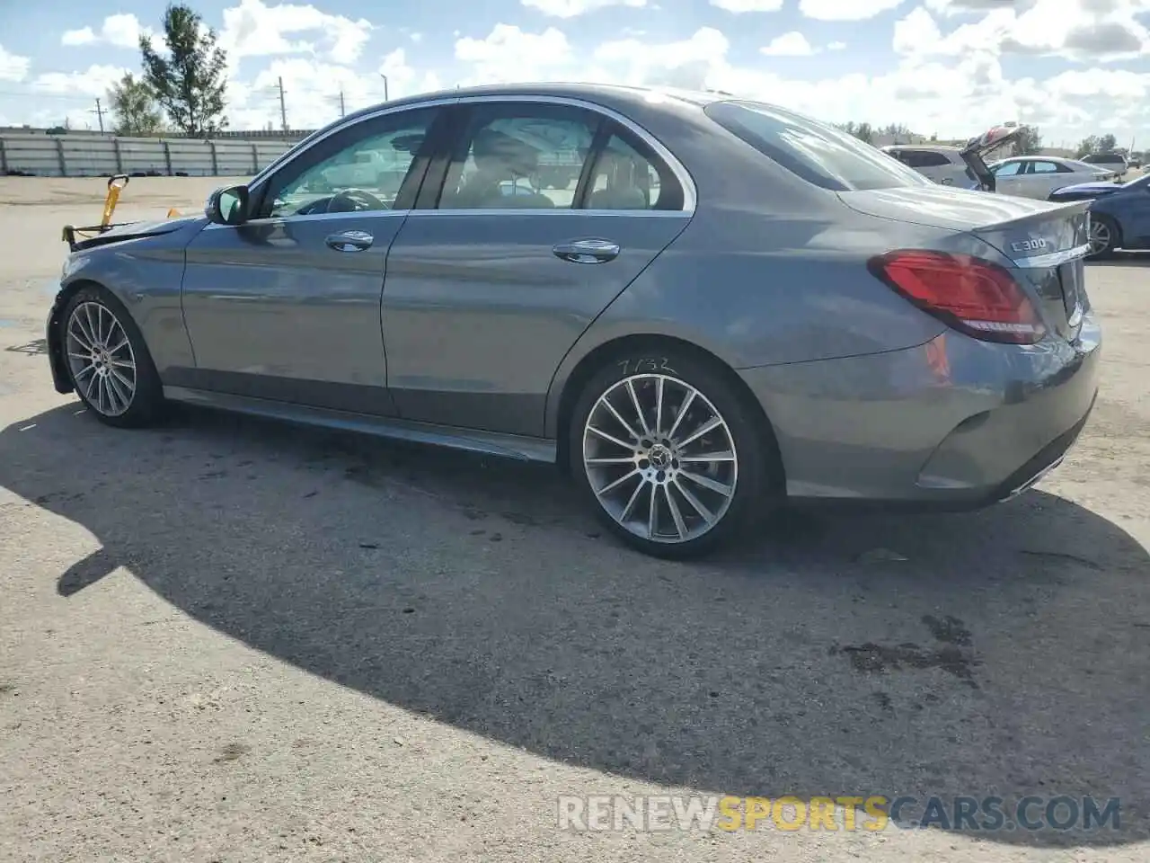 2 Photograph of a damaged car W1KWF8DB7MR651975 MERCEDES-BENZ C-CLASS 2021