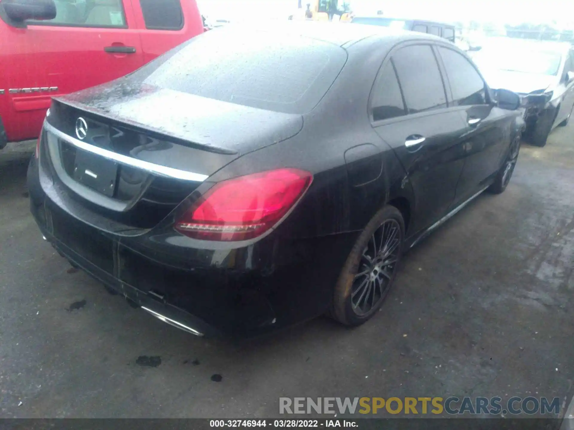 4 Photograph of a damaged car W1KWF8DB8MR639527 MERCEDES-BENZ C-CLASS 2021