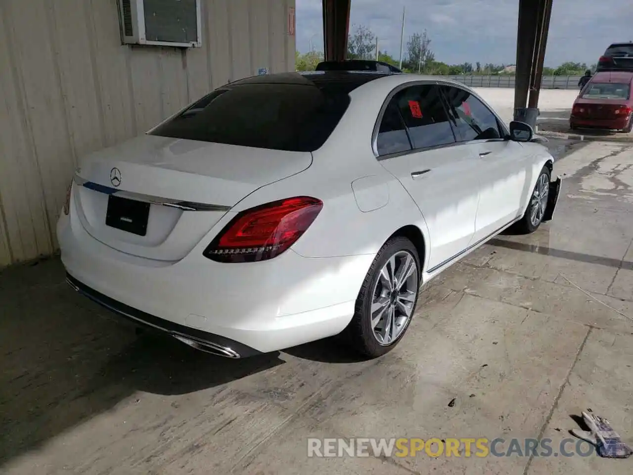 4 Photograph of a damaged car W1KWF8DB8MR645974 MERCEDES-BENZ C-CLASS 2021