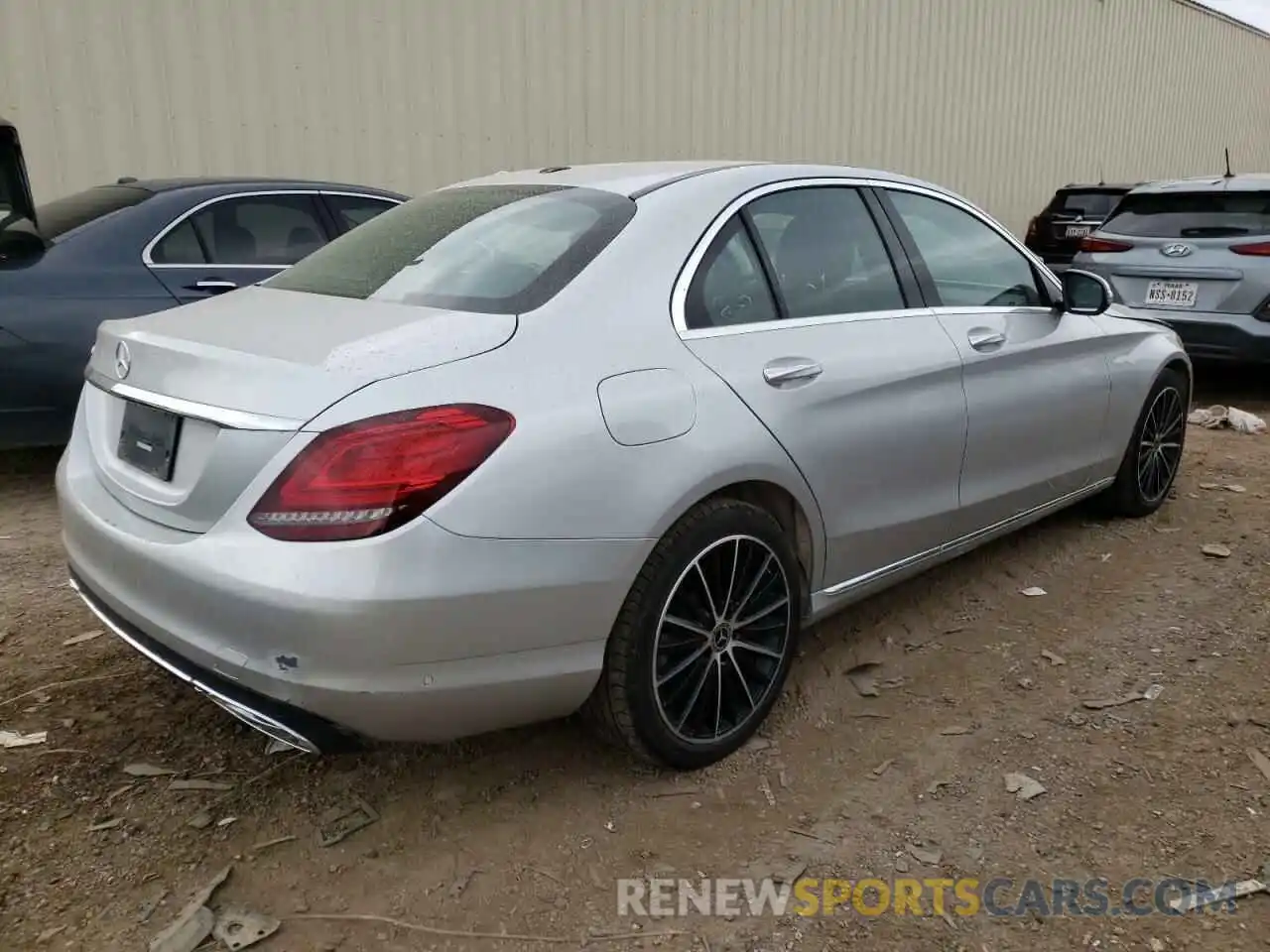 4 Photograph of a damaged car W1KWF8DB8MR651838 MERCEDES-BENZ C-CLASS 2021