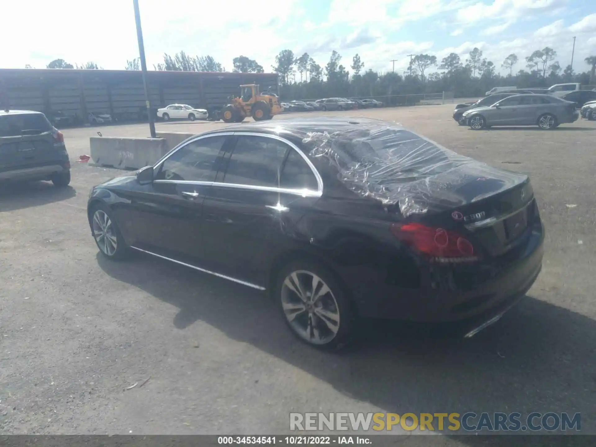 3 Photograph of a damaged car W1KWF8DB9MR614443 MERCEDES-BENZ C-CLASS 2021