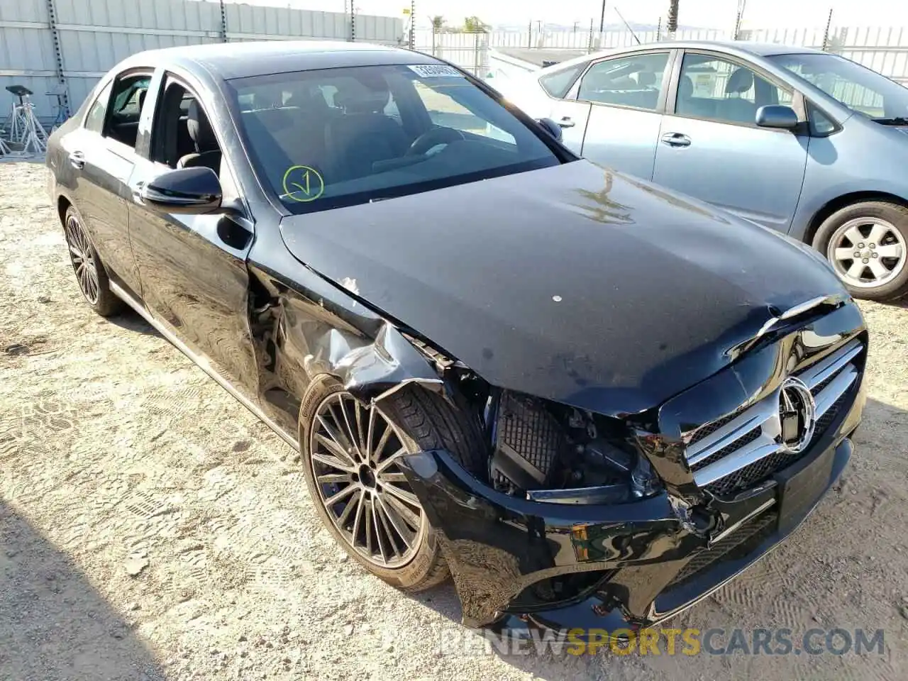 1 Photograph of a damaged car W1KWF8DBXMR637052 MERCEDES-BENZ C-CLASS 2021