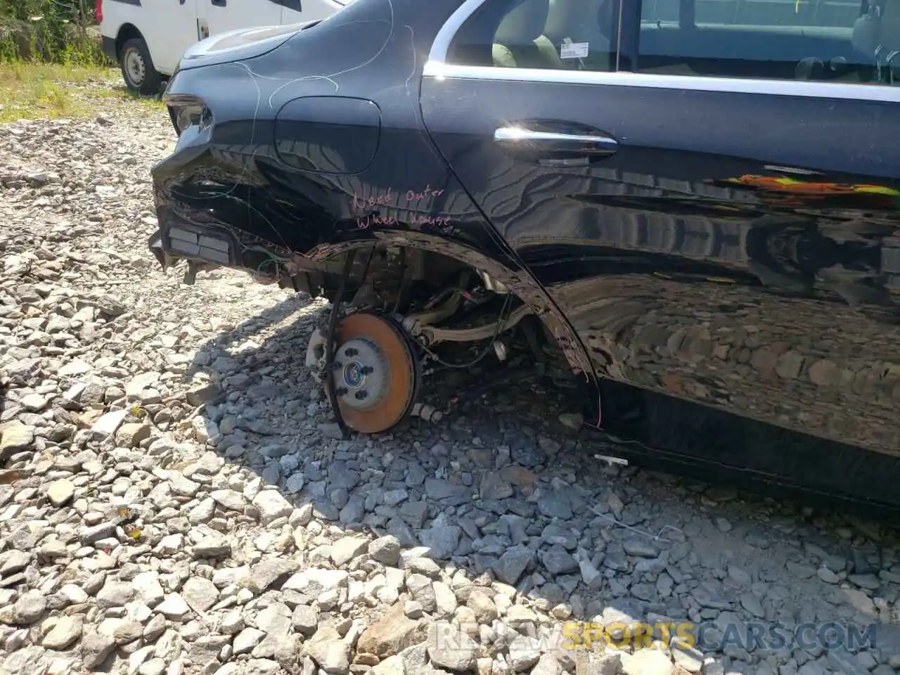 9 Photograph of a damaged car W1KWF8EB1MR646902 MERCEDES-BENZ C-CLASS 2021