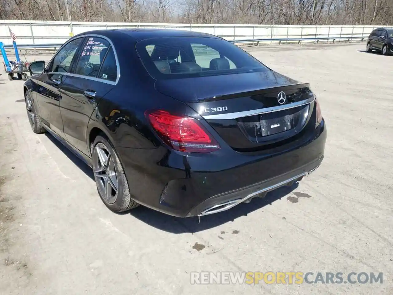 3 Photograph of a damaged car W1KWF8EB1MR648956 MERCEDES-BENZ C-CLASS 2021