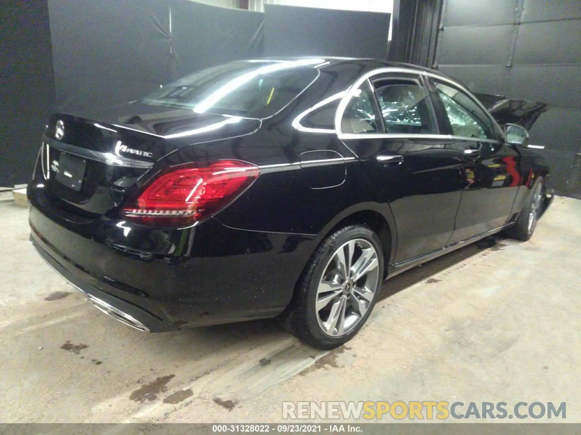 4 Photograph of a damaged car W1KWF8EB3MR612279 MERCEDES-BENZ C-CLASS 2021