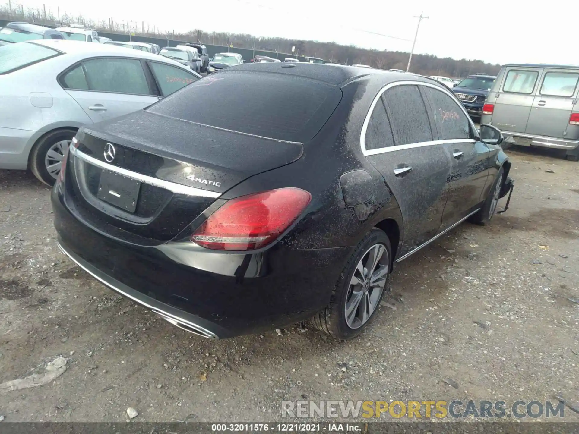 4 Photograph of a damaged car W1KWF8EB3MR632418 MERCEDES-BENZ C-CLASS 2021