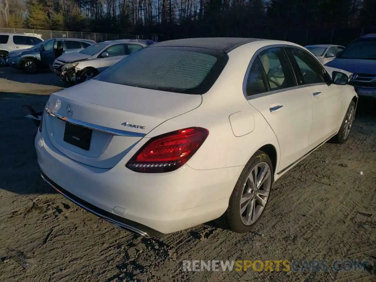 4 Photograph of a damaged car W1KWF8EB3MR644178 MERCEDES-BENZ C-CLASS 2021