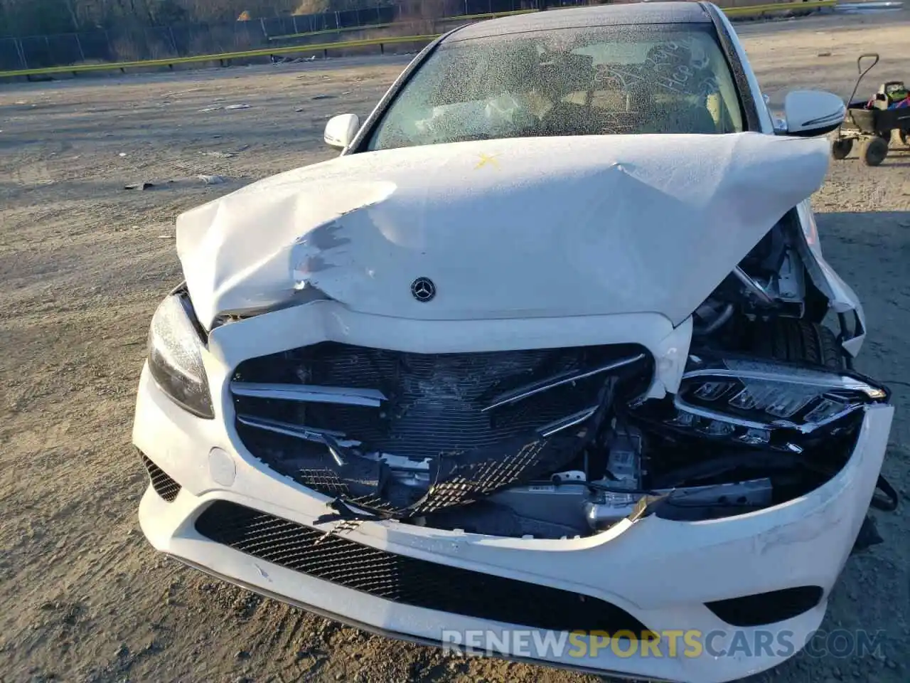 9 Photograph of a damaged car W1KWF8EB3MR644178 MERCEDES-BENZ C-CLASS 2021