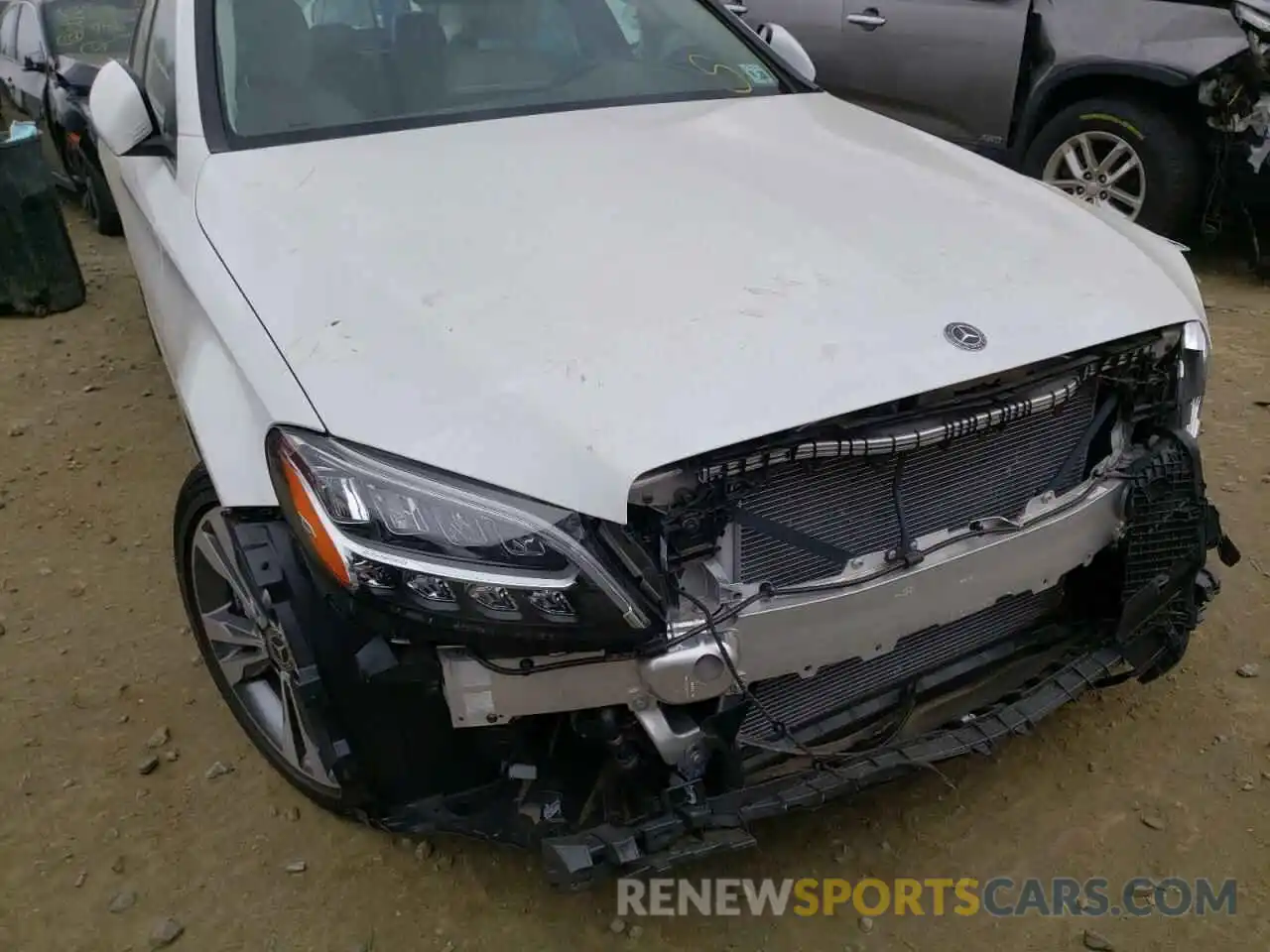 9 Photograph of a damaged car W1KWF8EB4MR645632 MERCEDES-BENZ C-CLASS 2021