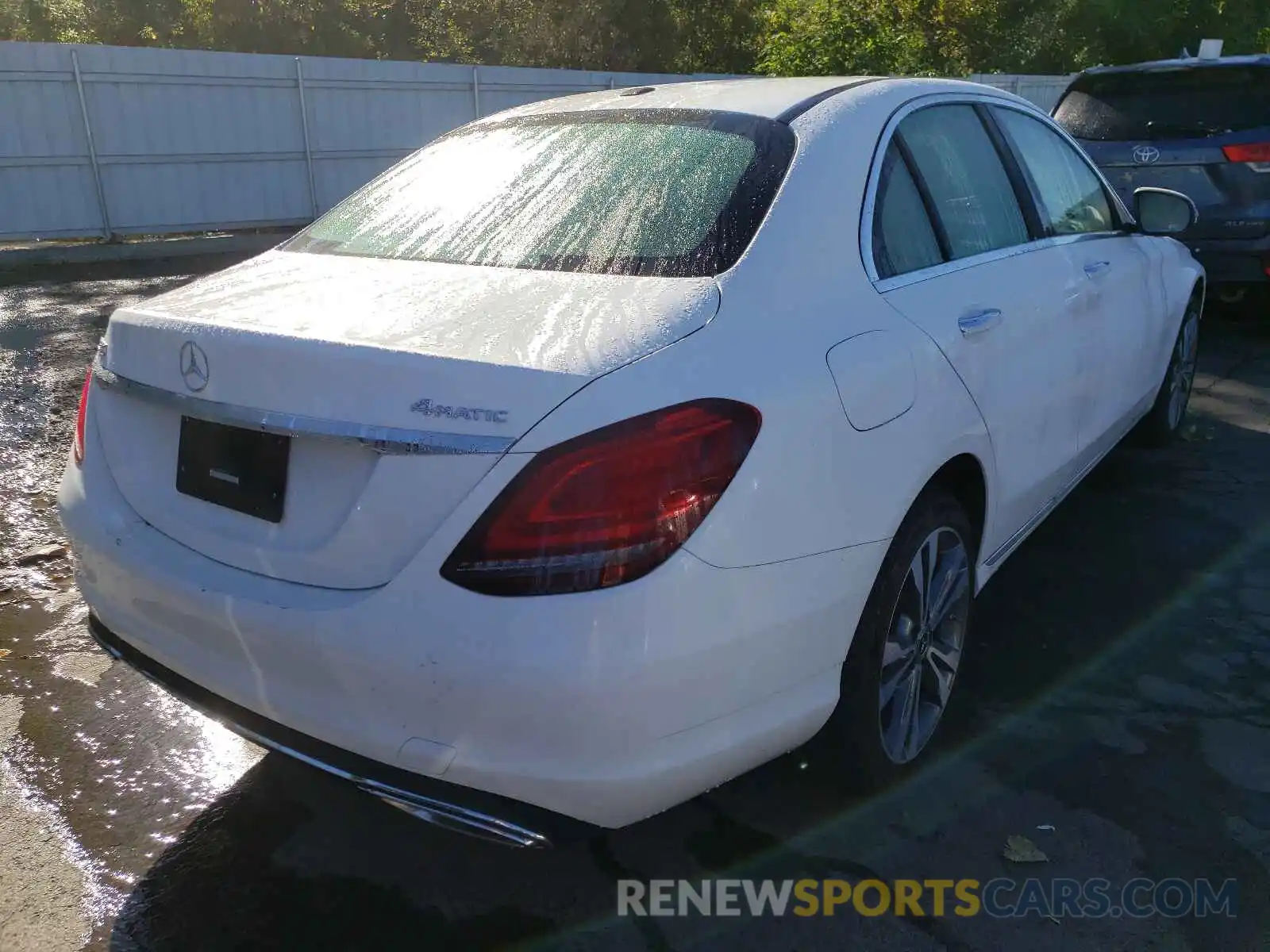 4 Photograph of a damaged car W1KWF8EB5MR640889 MERCEDES-BENZ C-CLASS 2021