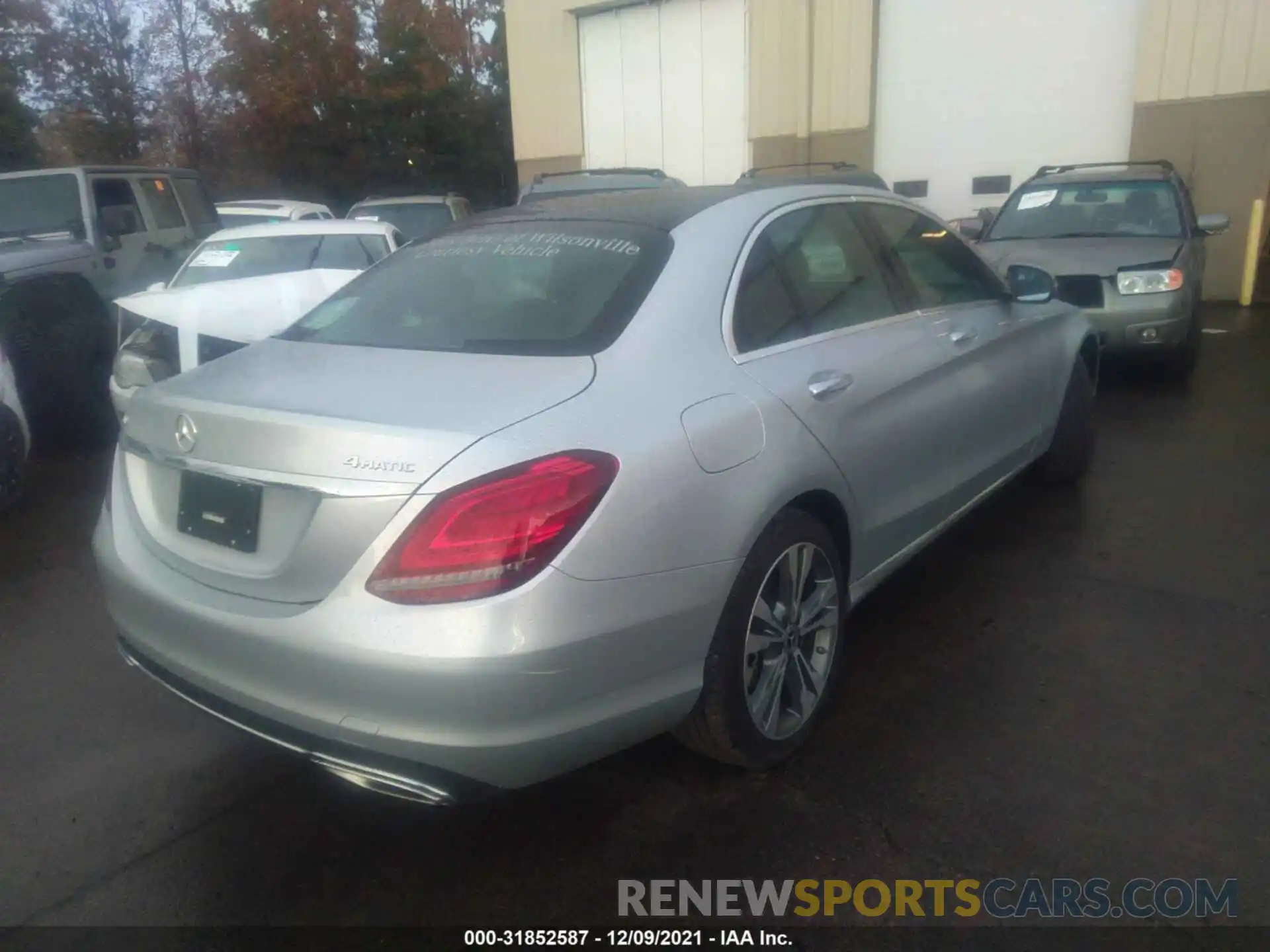 4 Photograph of a damaged car W1KWF8EB6MR626077 MERCEDES-BENZ C-CLASS 2021