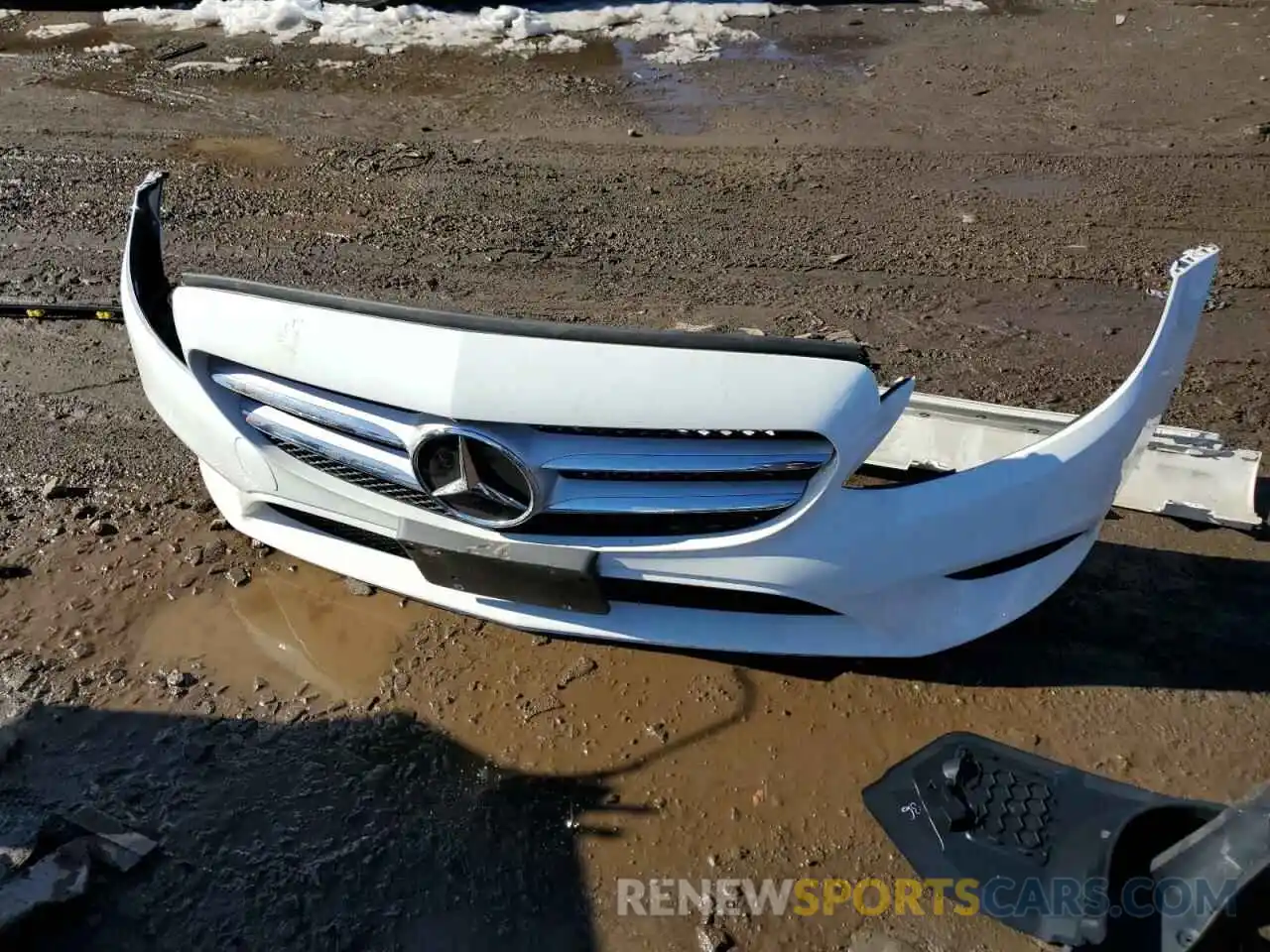 12 Photograph of a damaged car W1KWF8EB6MR643039 MERCEDES-BENZ C-CLASS 2021