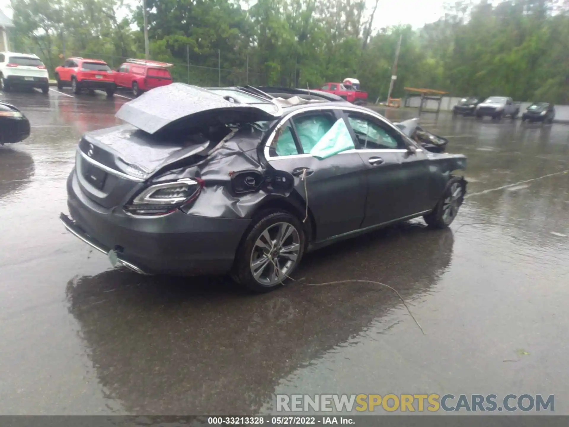 4 Photograph of a damaged car W1KWF8EB7MR604038 MERCEDES-BENZ C-CLASS 2021