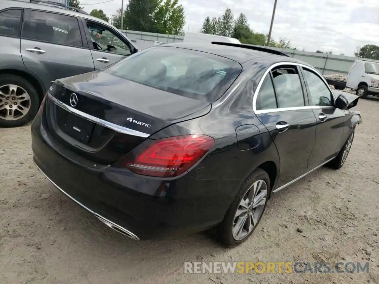 4 Photograph of a damaged car W1KWF8EB7MR624919 MERCEDES-BENZ C-CLASS 2021