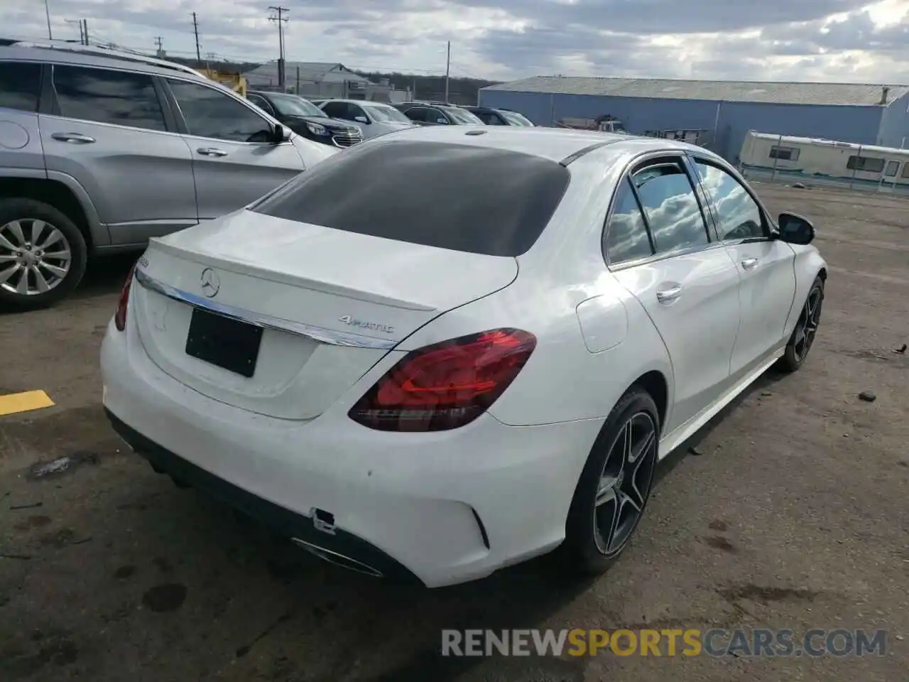 4 Photograph of a damaged car W1KWF8EB8MR615274 MERCEDES-BENZ C-CLASS 2021