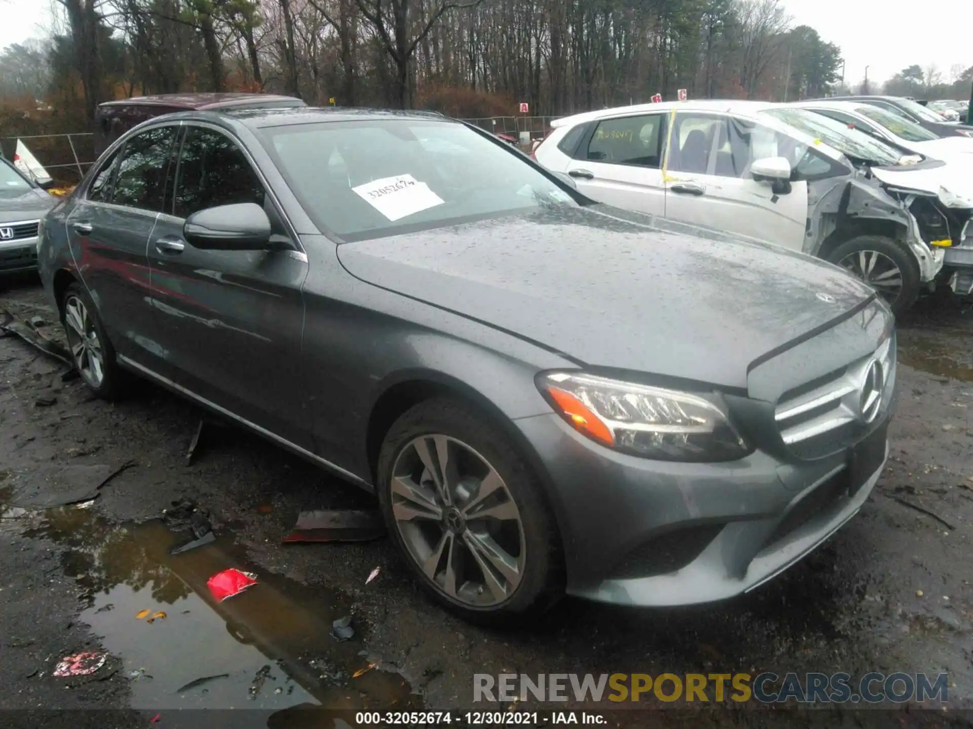 1 Photograph of a damaged car W1KWF8EB8MR640868 MERCEDES-BENZ C-CLASS 2021