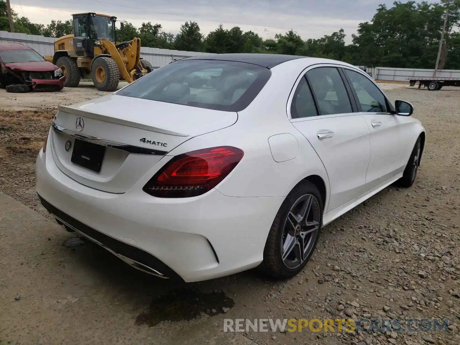 4 Photograph of a damaged car W1KWF8EB8MR643737 MERCEDES-BENZ C-CLASS 2021