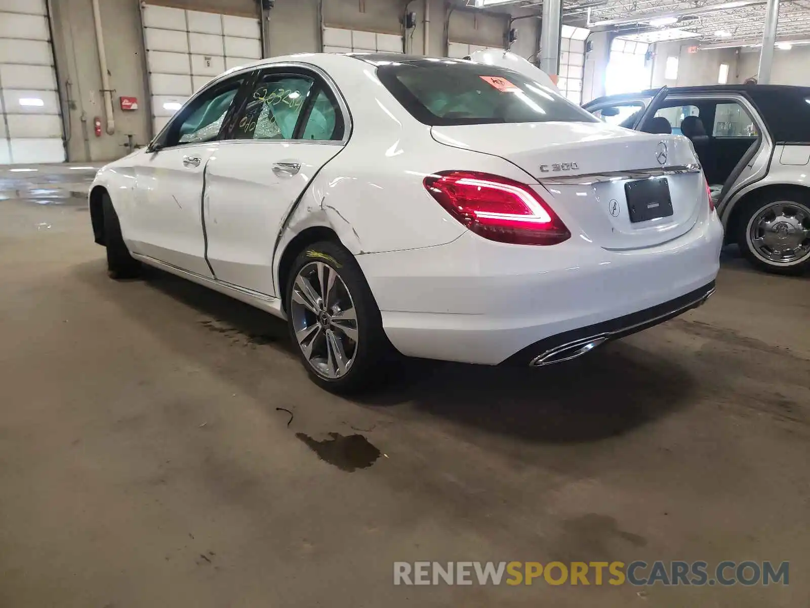 3 Photograph of a damaged car W1KWF8EB8MR646833 MERCEDES-BENZ C-CLASS 2021