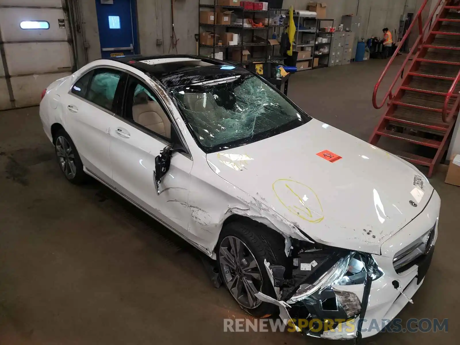 9 Photograph of a damaged car W1KWF8EB8MR646833 MERCEDES-BENZ C-CLASS 2021