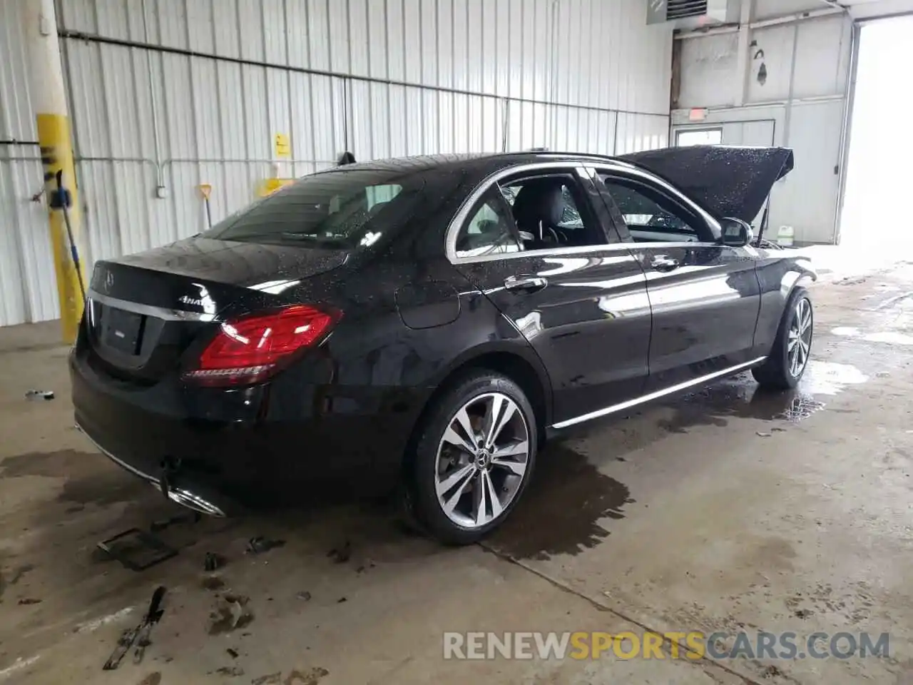 4 Photograph of a damaged car W1KWF8EB9MR616885 MERCEDES-BENZ C-CLASS 2021