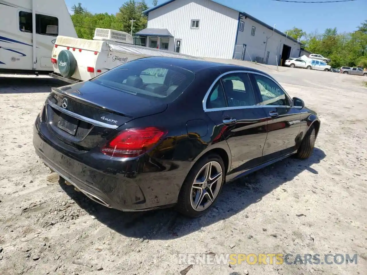 4 Photograph of a damaged car W1KWF8EB9MR623237 MERCEDES-BENZ C-CLASS 2021