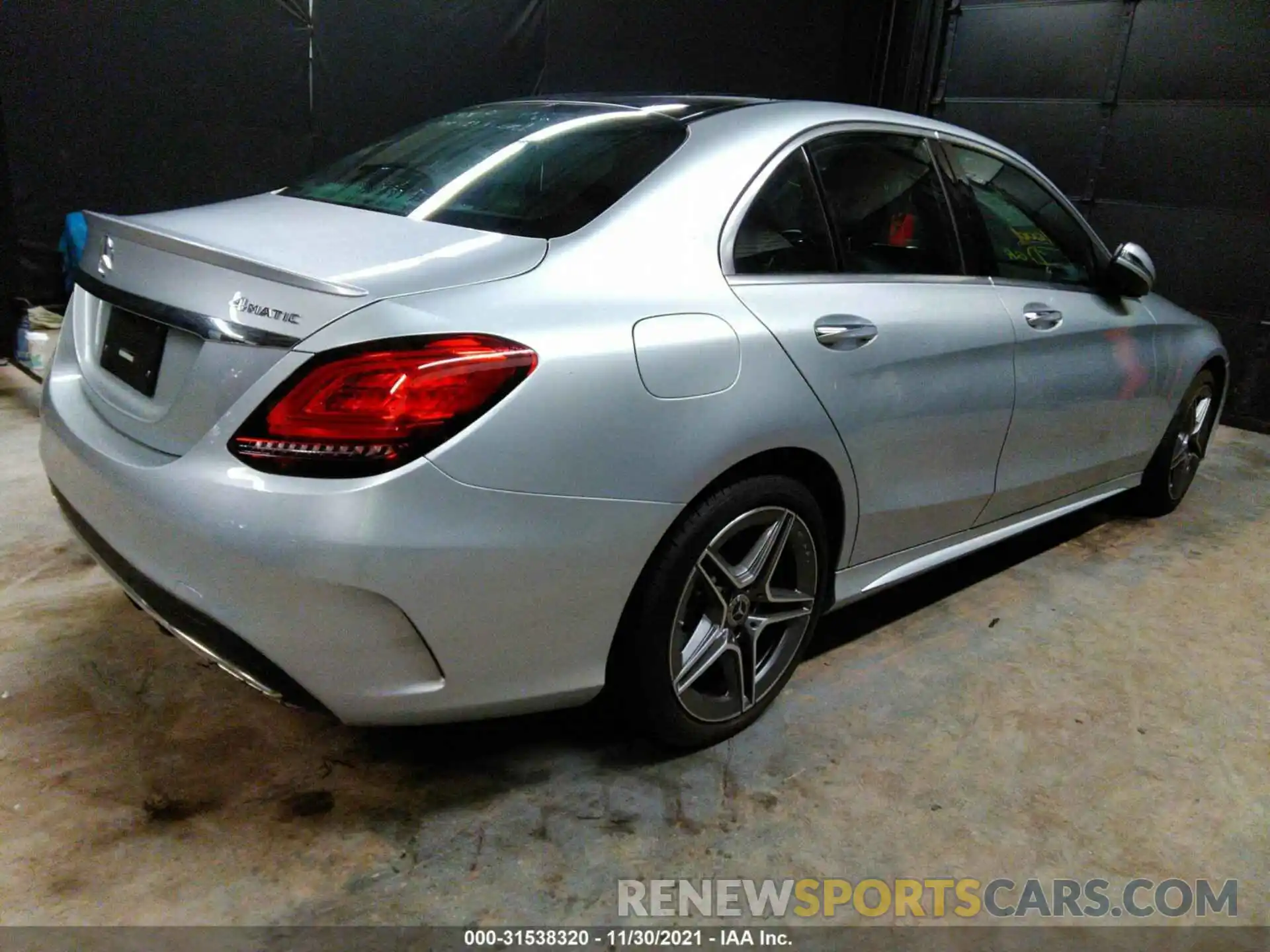 4 Photograph of a damaged car W1KWF8EB9MR638269 MERCEDES-BENZ C-CLASS 2021