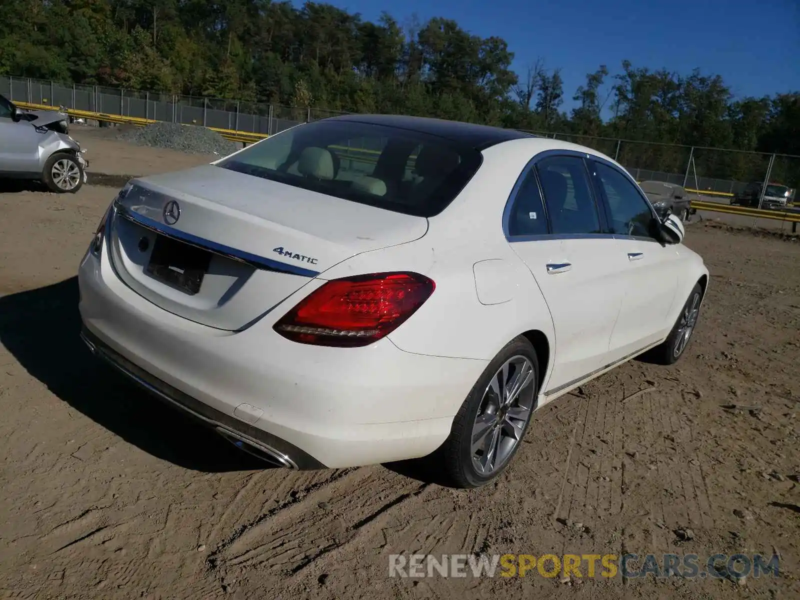 4 Photograph of a damaged car W1KWF8EB9MR640538 MERCEDES-BENZ C-CLASS 2021