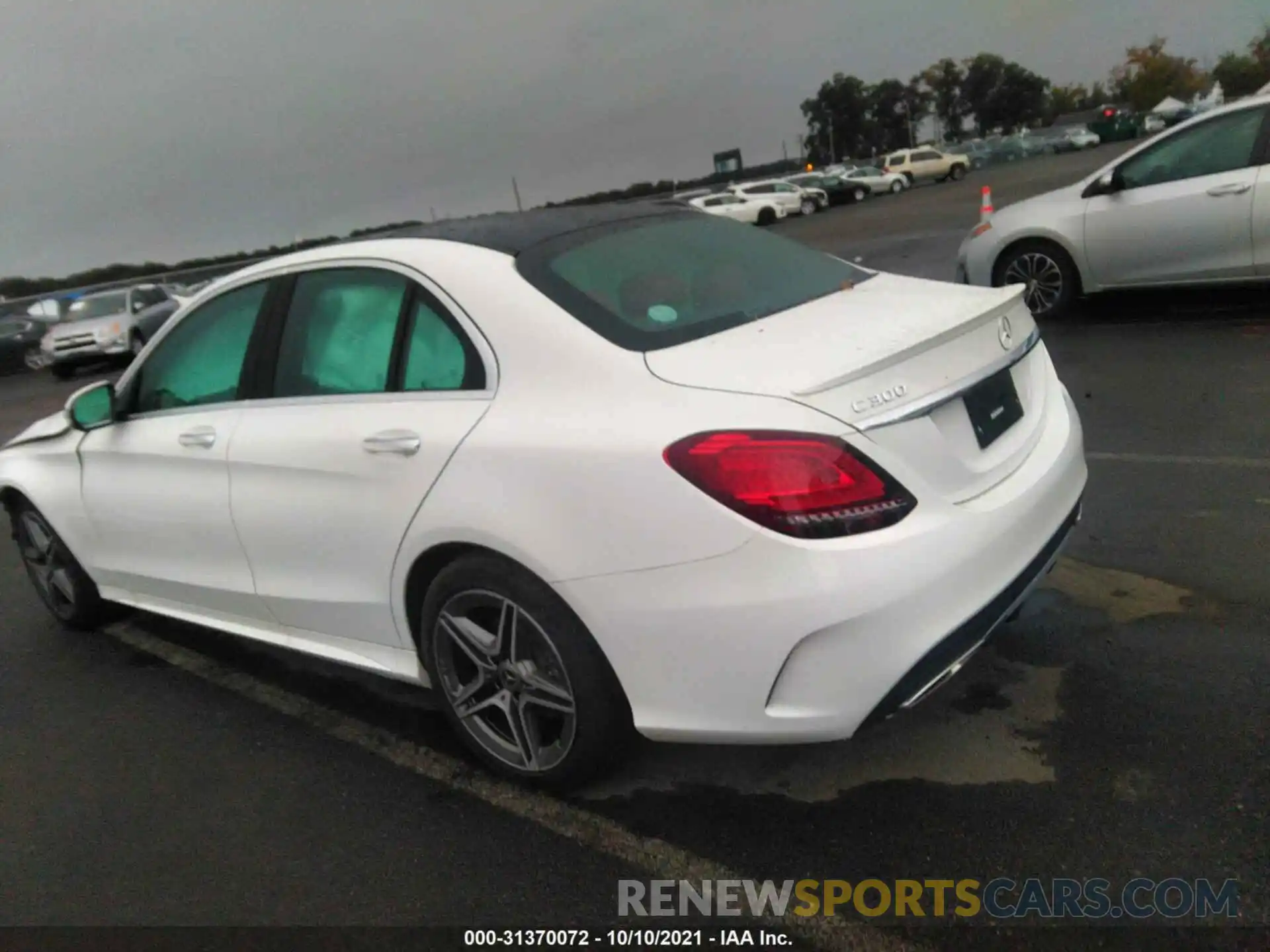 3 Photograph of a damaged car W1KWF8EBXMR630519 MERCEDES-BENZ C-CLASS 2021