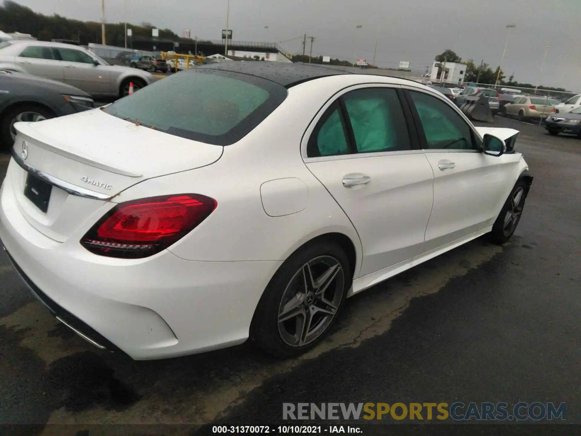 4 Photograph of a damaged car W1KWF8EBXMR630519 MERCEDES-BENZ C-CLASS 2021