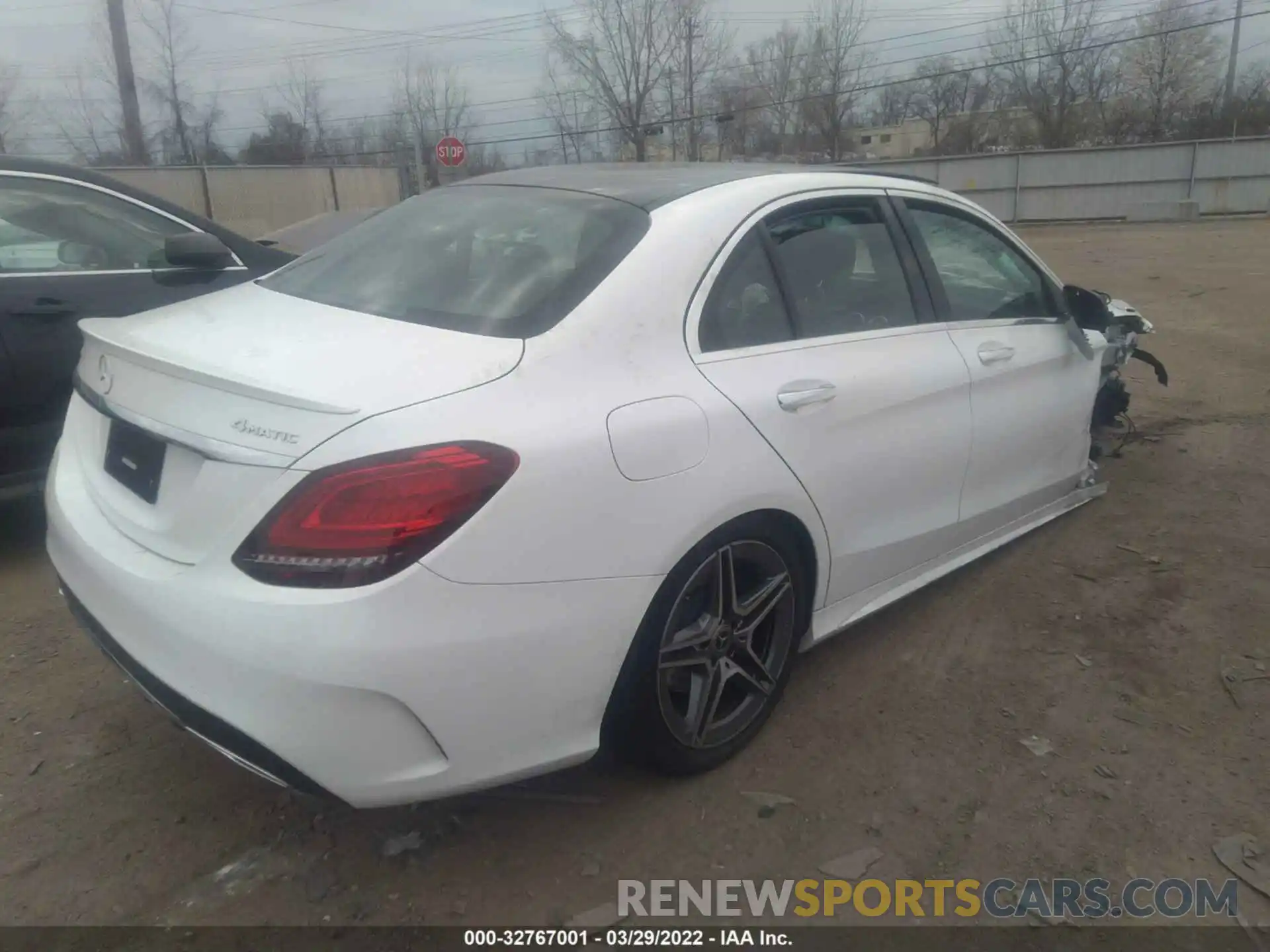 4 Photograph of a damaged car W1KWF8EBXMR648194 MERCEDES-BENZ C-CLASS 2021