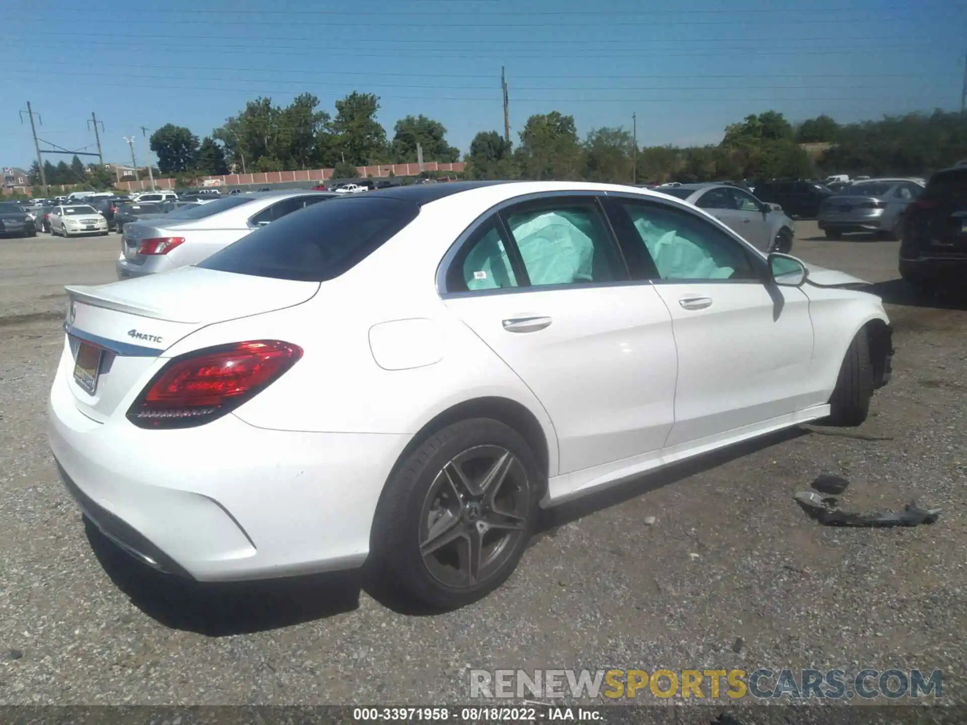 4 Photograph of a damaged car W1KWF8EBXMR650575 MERCEDES-BENZ C-CLASS 2021