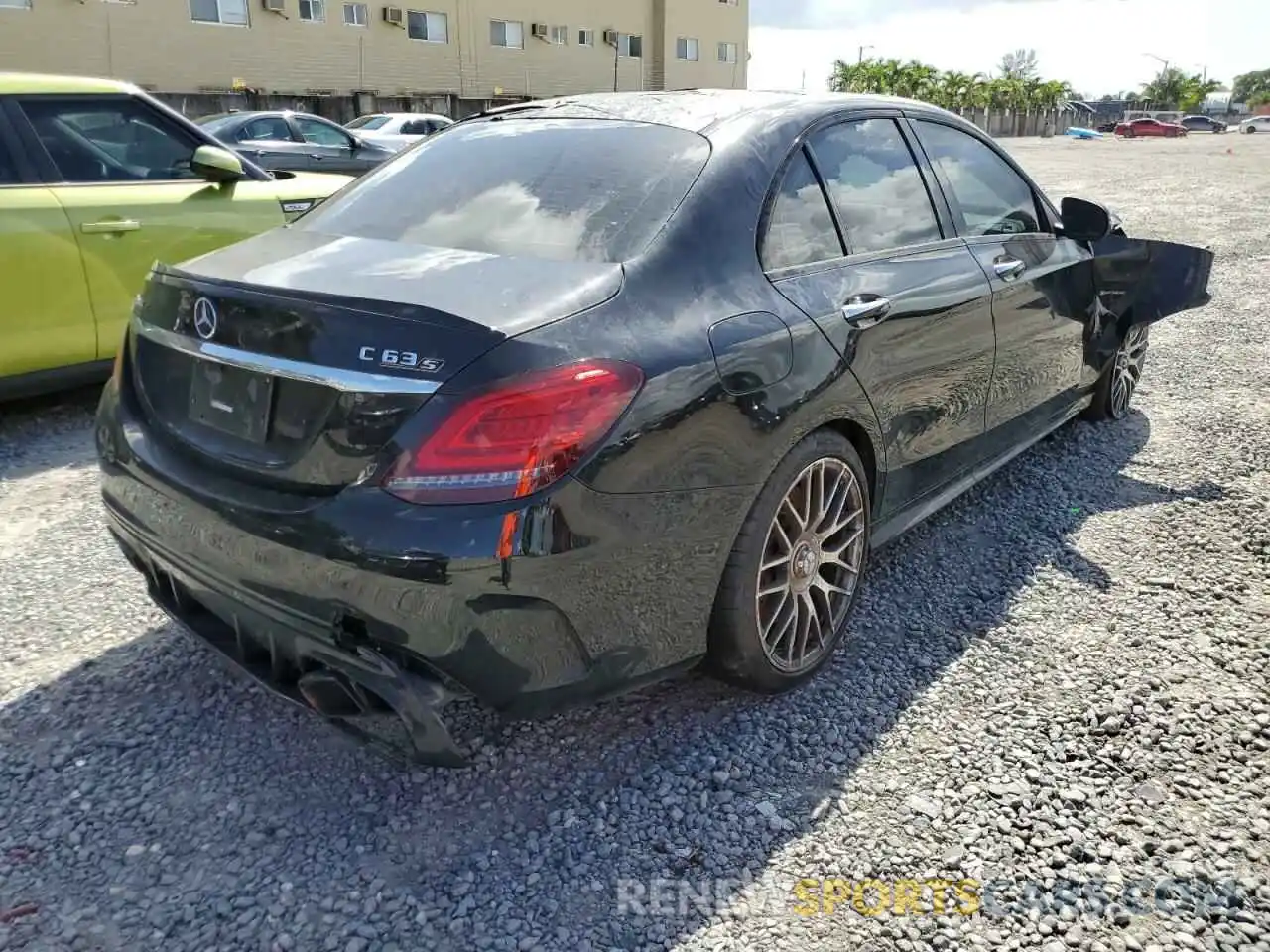 4 Фотография поврежденного автомобиля W1KWF8HB6MR622901 MERCEDES-BENZ C-CLASS 2021