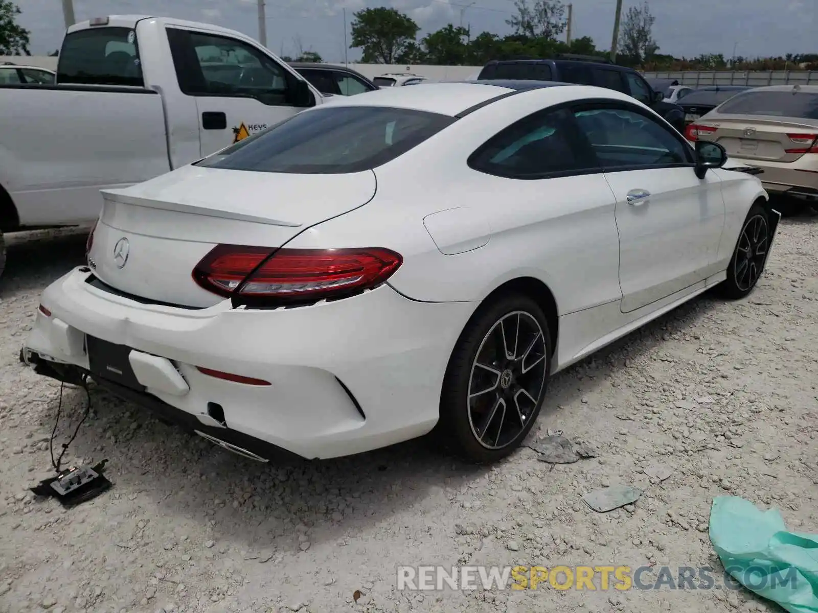 4 Photograph of a damaged car W1KWJ8DB1MG066612 MERCEDES-BENZ C-CLASS 2021