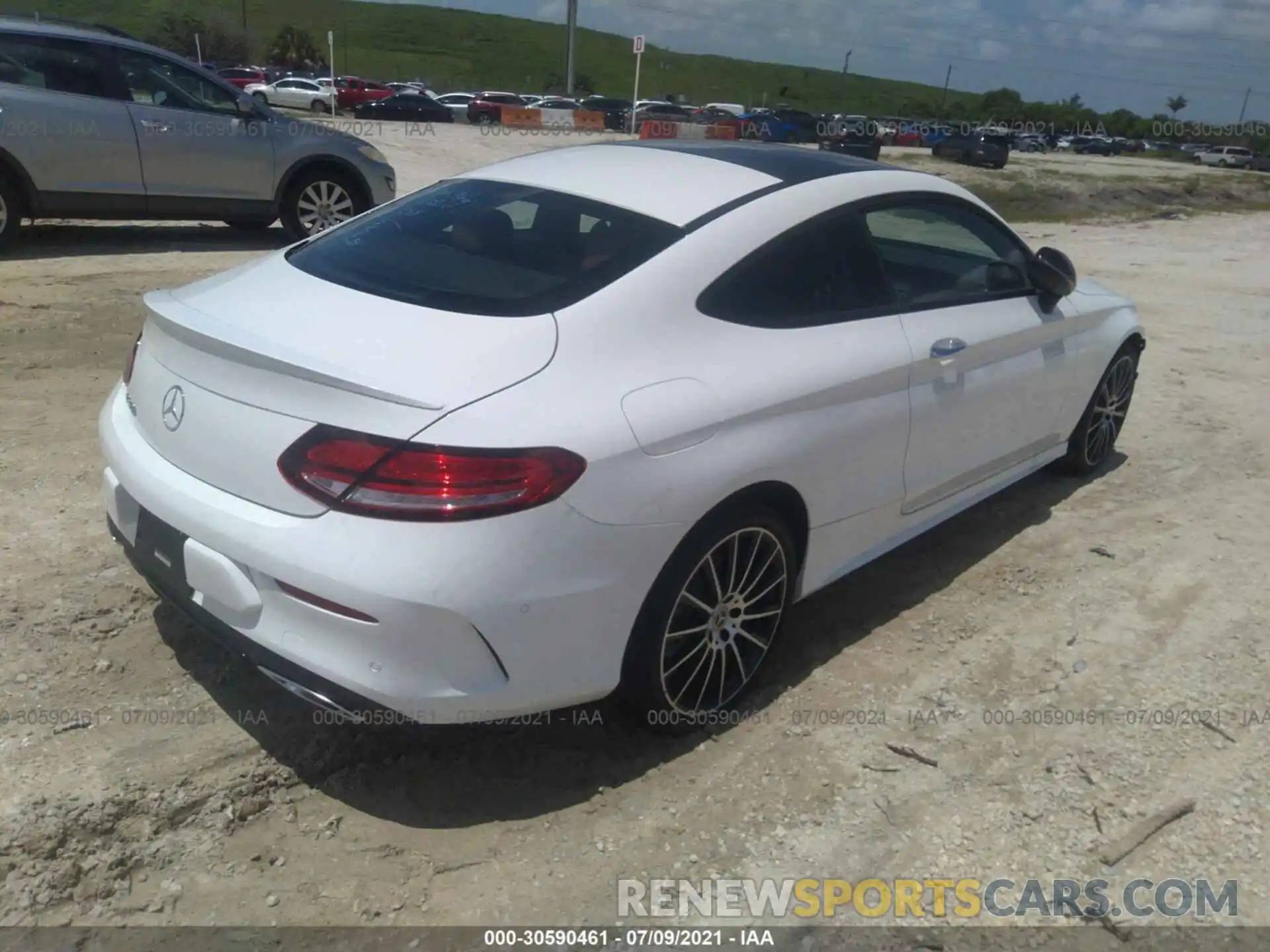 4 Photograph of a damaged car W1KWJ8DB2MG095942 MERCEDES-BENZ C-CLASS 2021