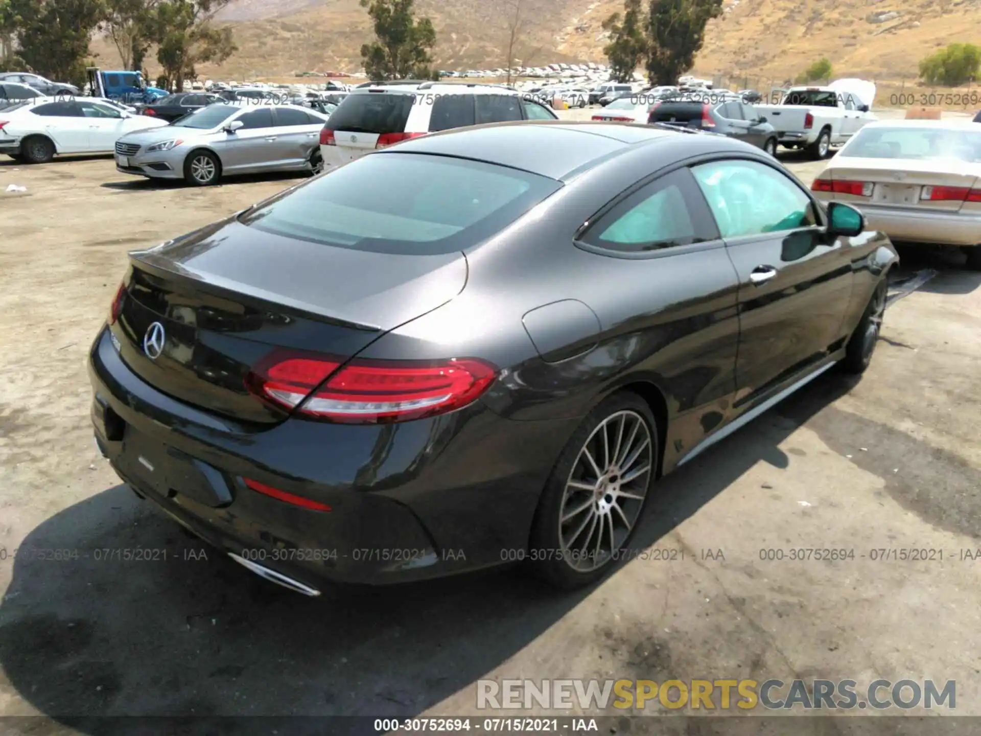 4 Photograph of a damaged car W1KWJ8DB3MG068572 MERCEDES-BENZ C-CLASS 2021