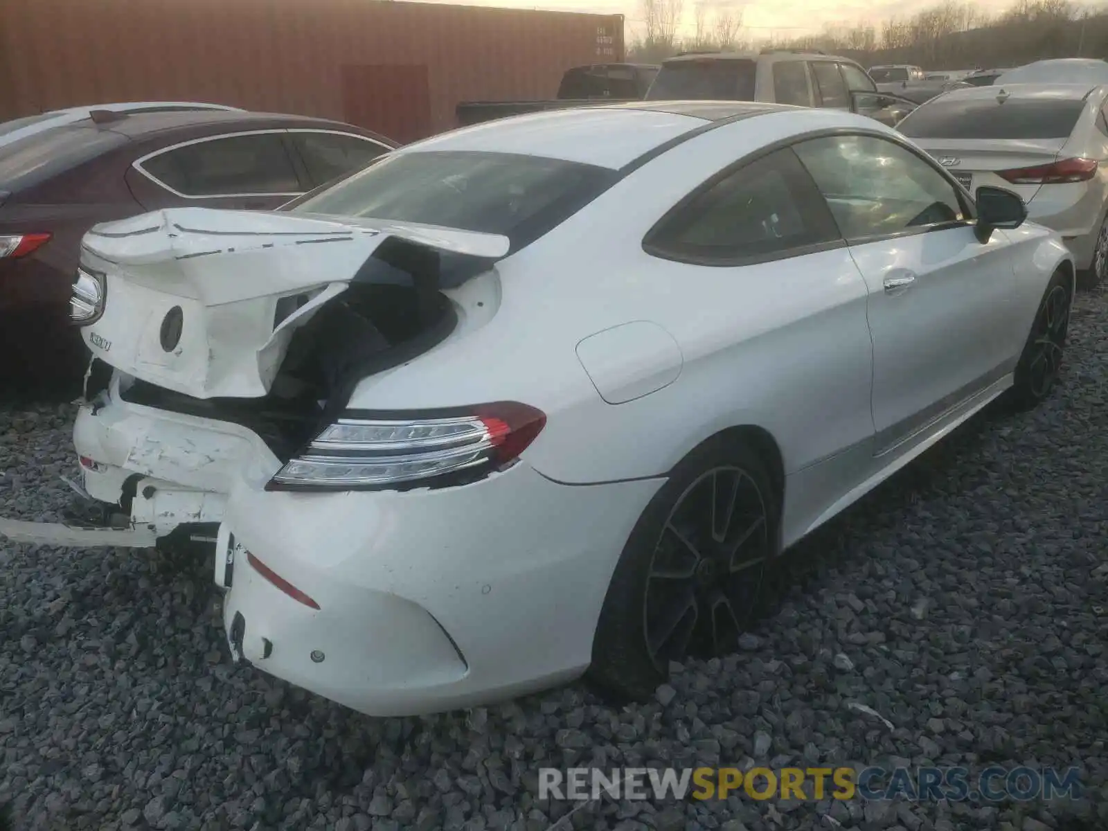 4 Photograph of a damaged car W1KWJ8DB7MG058062 MERCEDES-BENZ C CLASS 2021