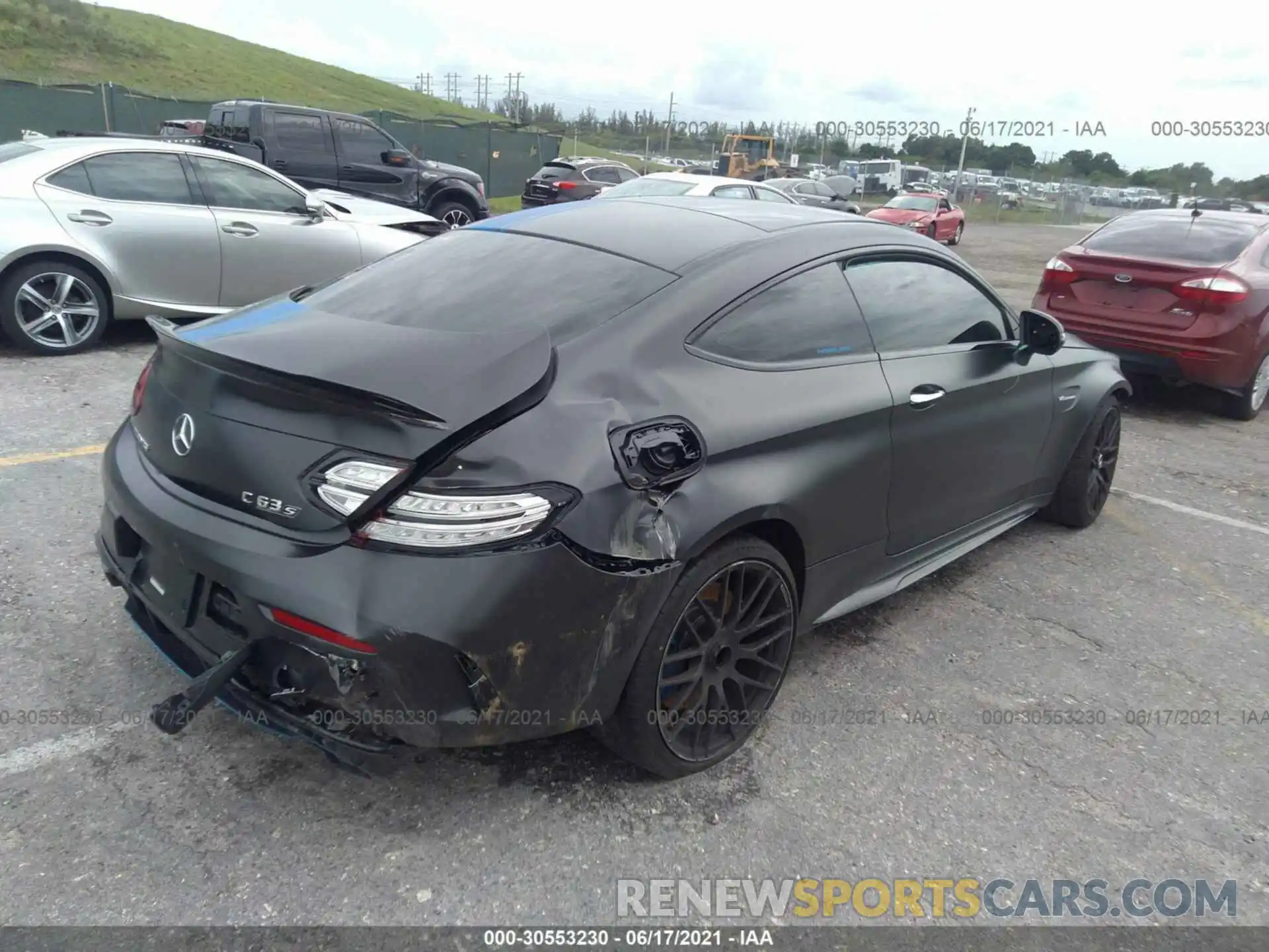 4 Photograph of a damaged car W1KWJ8HB4MG048048 MERCEDES-BENZ C-CLASS 2021