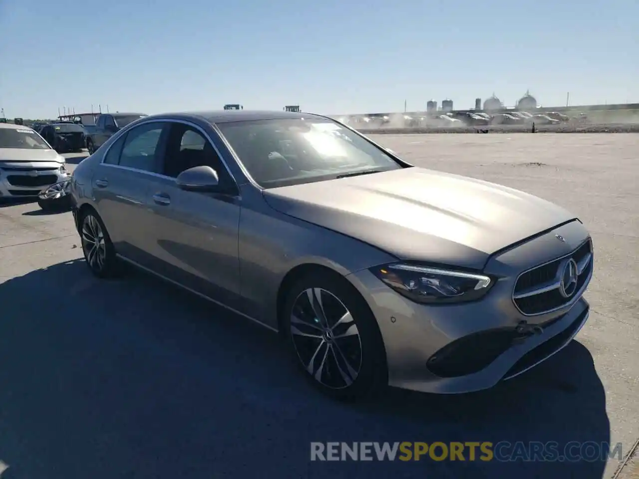 4 Photograph of a damaged car W1KAF4GB2NR045743 MERCEDES-BENZ C-CLASS 2022