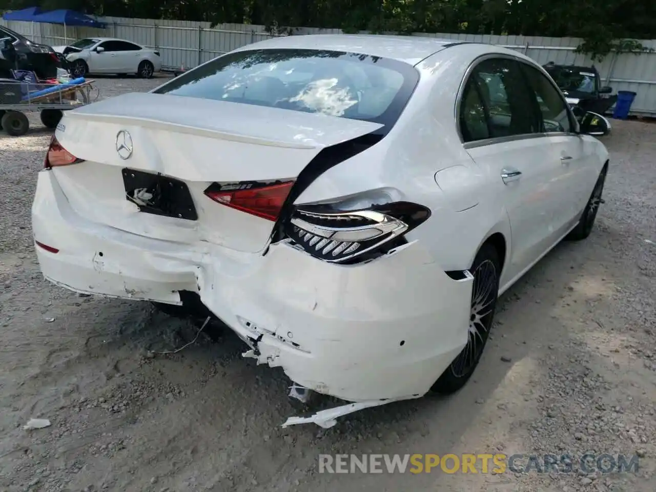 4 Photograph of a damaged car W1KAF4GB3NR018891 MERCEDES-BENZ C-CLASS 2022