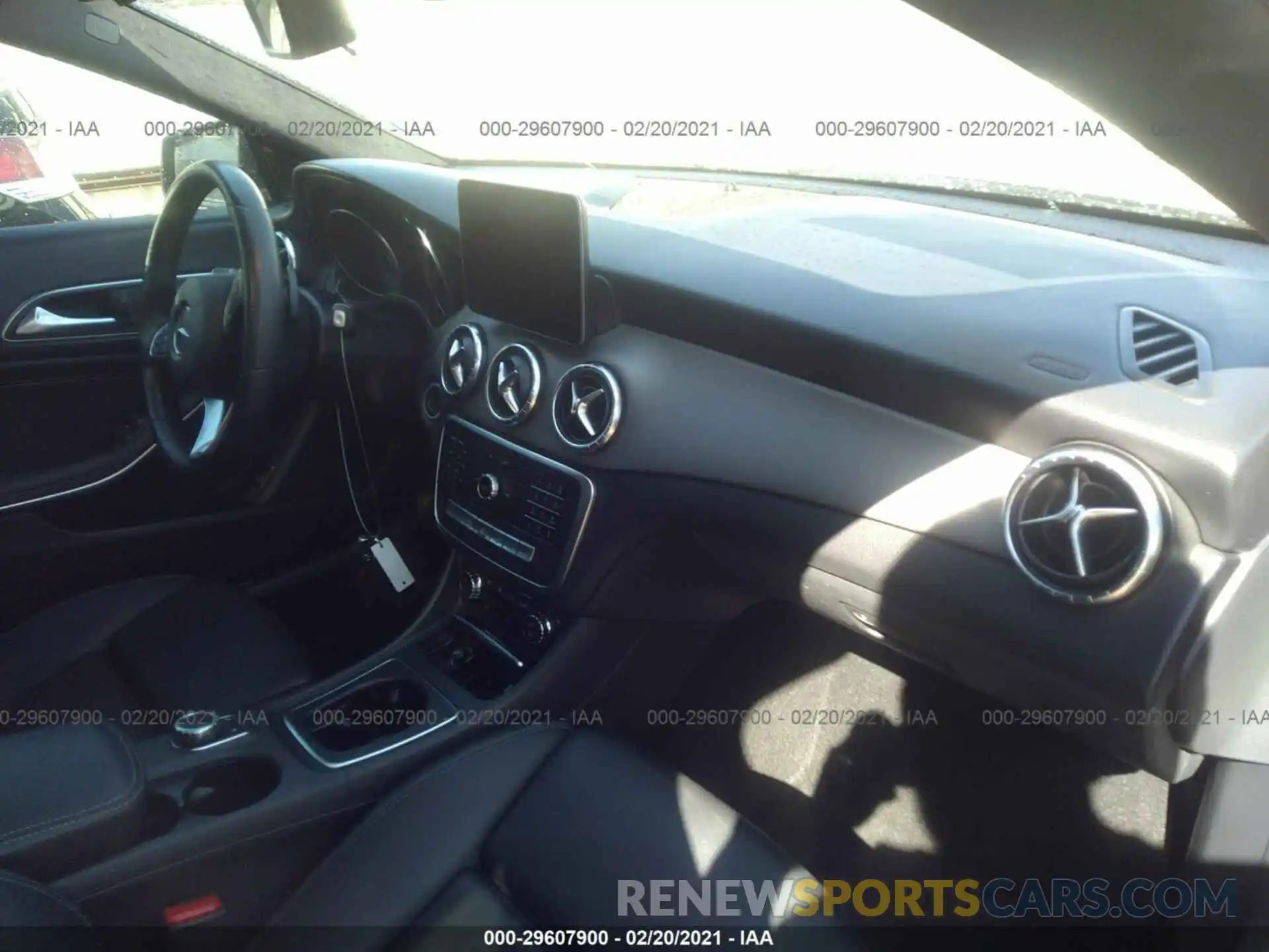 5 Photograph of a damaged car WDDSJ4EB0KN701057 MERCEDES-BENZ CLA 2019