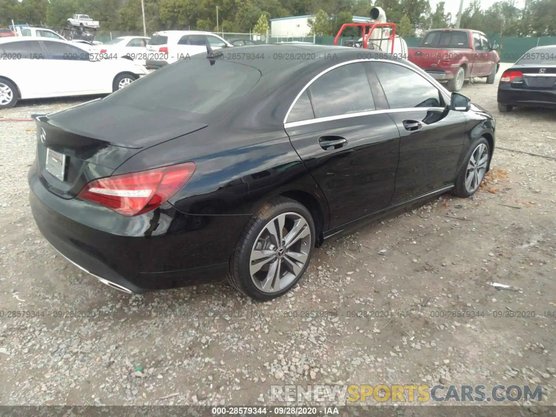 4 Photograph of a damaged car WDDSJ4EB0KN724046 MERCEDES-BENZ CLA 2019