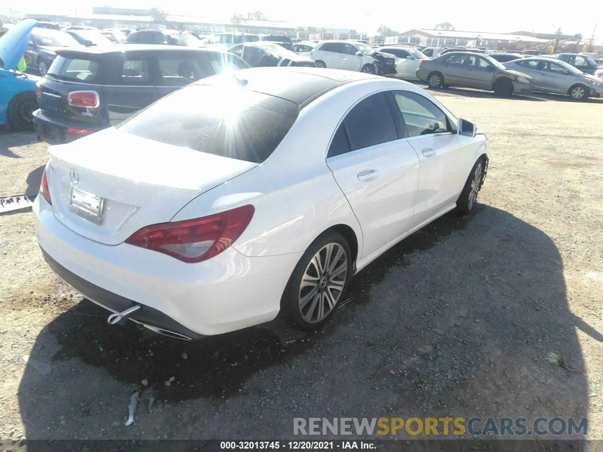 4 Photograph of a damaged car WDDSJ4EB0KN742370 MERCEDES-BENZ CLA 2019